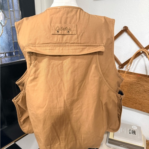 Cabela's Brown Utility Vest - Picture 10 of 11